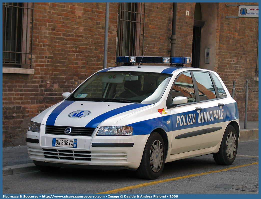 -
Polizia Municipale
Comune di Ravenna
Fiat Stilo
Parole chiave: Polizia;Locale;Municipale;Ravenna;Fiat;Stilo