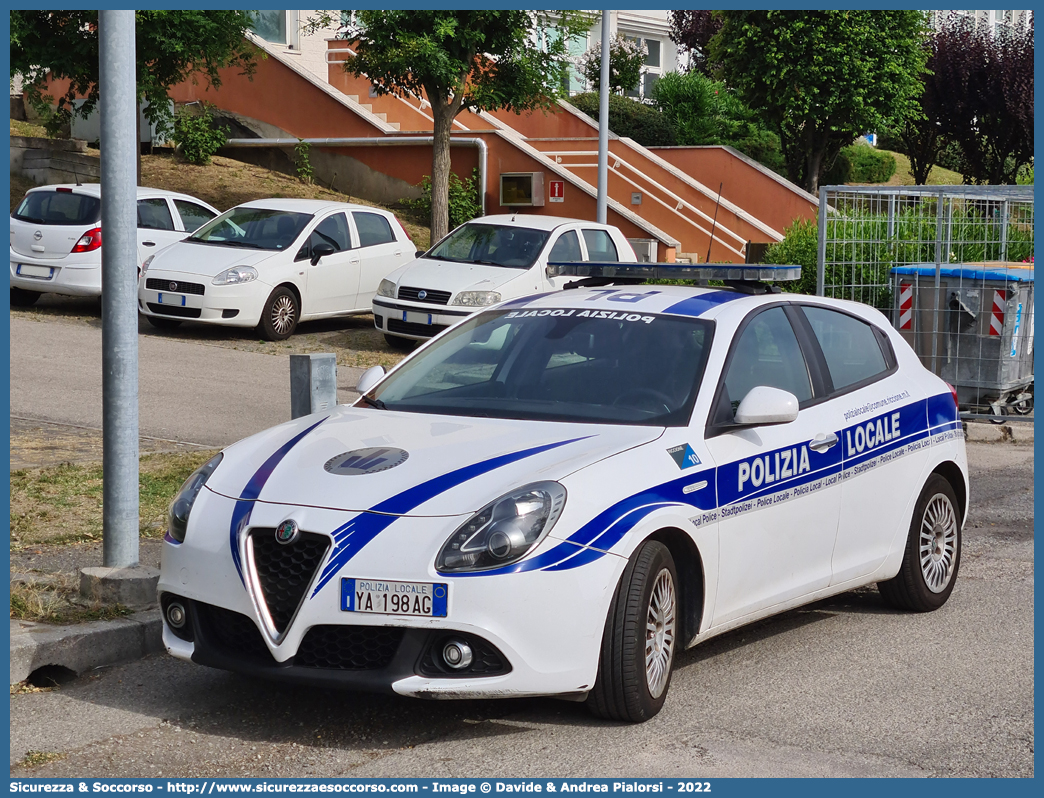 Polizia Locale YA198AG
Polizia Municipale
Comune di Riccione
Alfa Romeo Nuova Giulietta
I serie II restyling
Allestitore Focaccia Group S.r.l.
Parole chiave: Polizia;Locale;Municipale;Alfa Romeo;Nuova Giulietta;Focaccia;YA198AG;YA 198 AG