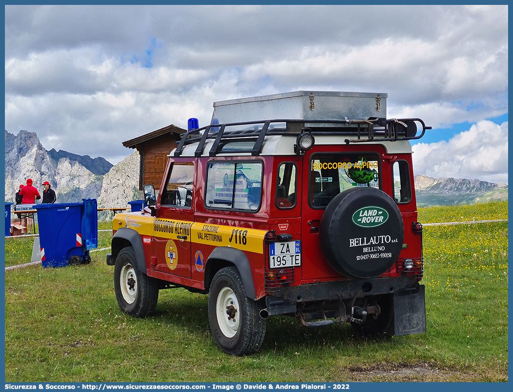 -
Corpo Nazionale
Soccorso Alpino e Speleologico
Delegazione Alpina II Bellunese
Stazione Val Pettorina
Land Rover Defender 90
Parole chiave: CNSAS;C.N.S.A.S.;Corpo;Nazionale;Soccorso;Alpino;Speleologico;Veneto;SASV;S.A.S.V.;Val Pettorina;Land Rover;Defender;90