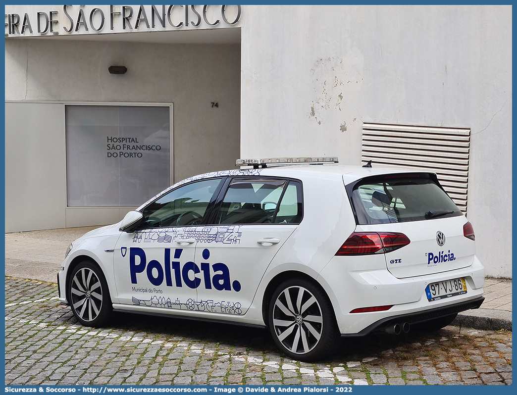 -
República Portuguesa
Policia Municipal do Porto
Volkswagen Golf VII generation restyling
Parole chiave: Repubblica;Portoghese;República;Portuguesa;Polícia;Municipal;Polícia Municipal do Porto;Porto;Volkswagen;Golf;GTE