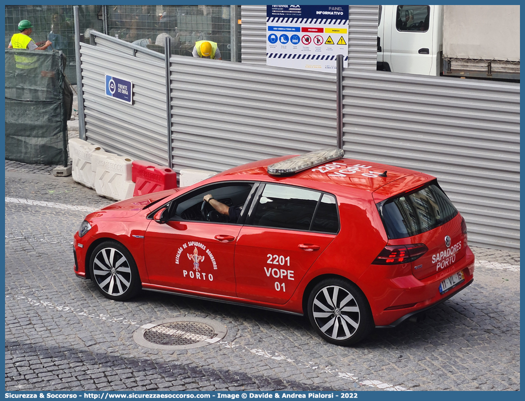 2201 VOPE 01
República Portuguesa
Sapadores Bombeiros do Porto
Volkswagen Golf VII generation restyling
Parole chiave: República;Portuguesa;Sapadores;Bombeiros;Porto;Volkswagen;Golf