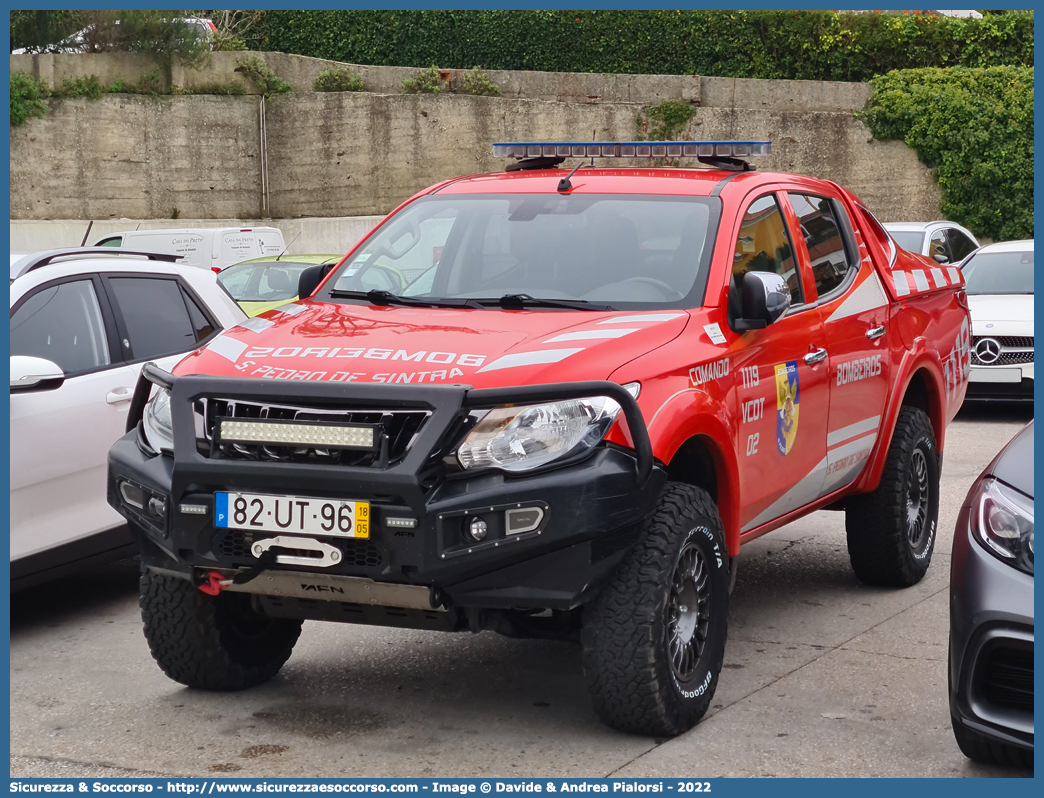 1119 VCOT 02
República Portuguesa
Bombeiros Voluntários de São Pedro de Sintra
Mitsubishi L200 V generation
Parole chiave: República;Portuguesa;Bombeiros;Voluntários;São Pedro de Sintra;Mitsubishi;L200;L 200