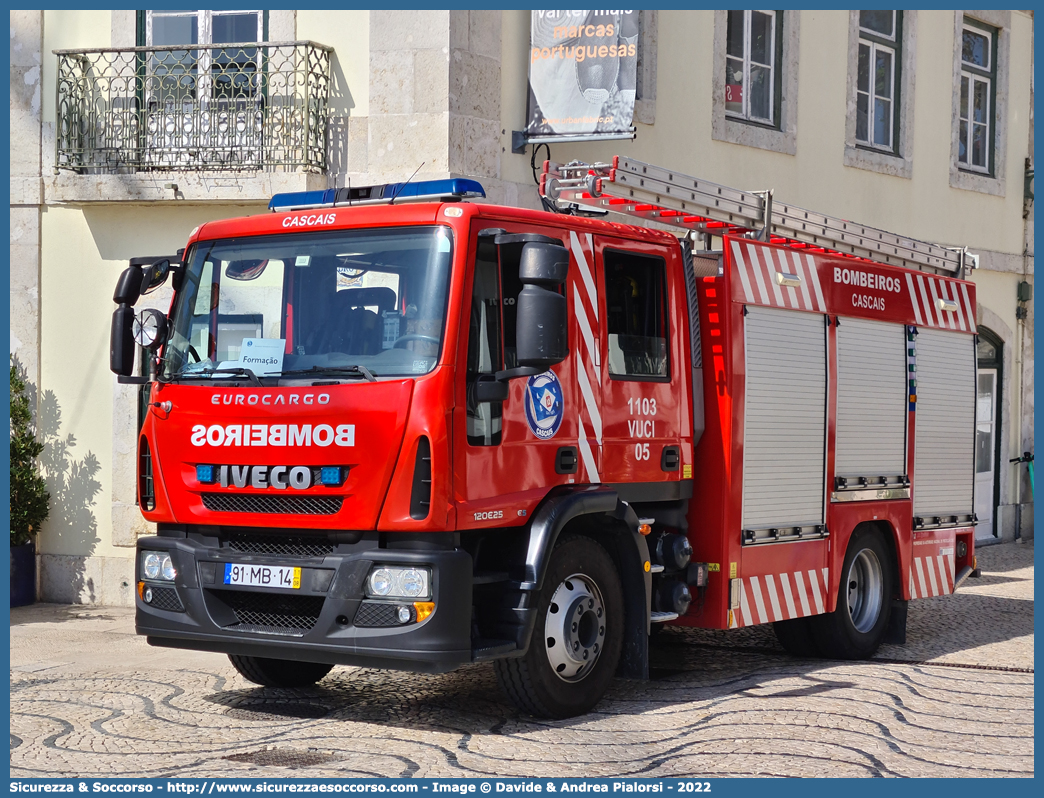 1103 VUCI 05
República Portuguesa
Bombeiros Voluntários de Cascais
Iveco EuroCargo 120E25 III generation
Parole chiave: República;Portuguesa;Bombeiros;Voluntários;Cascais;Iveco;EuroCargo;Euro Cargo;120E25;120 E 25