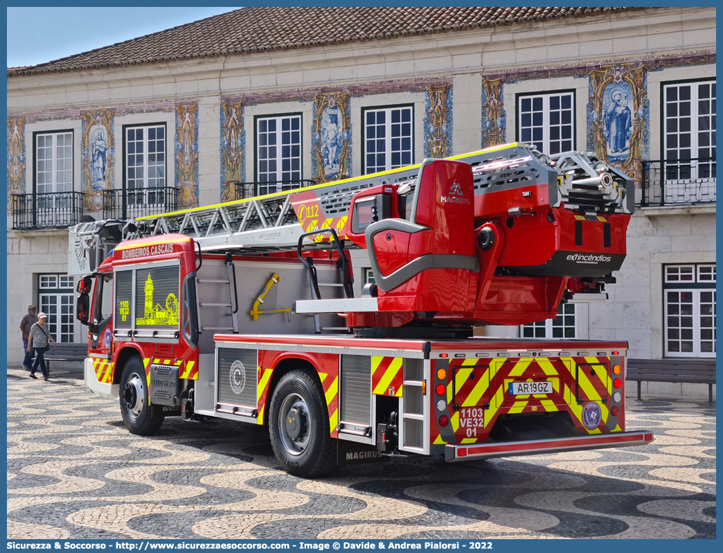 1103 VE32 01
República Portuguesa
Bombeiros Voluntários de Cascais
Iveco EuroCargo 160E32 Low Profile
IV generation
Parole chiave: República;Portuguesa;Bombeiros;Voluntários;Cascais;Iveco;EuroCargo;Euro Cargo;160E32;160 E 32;Low;Profile