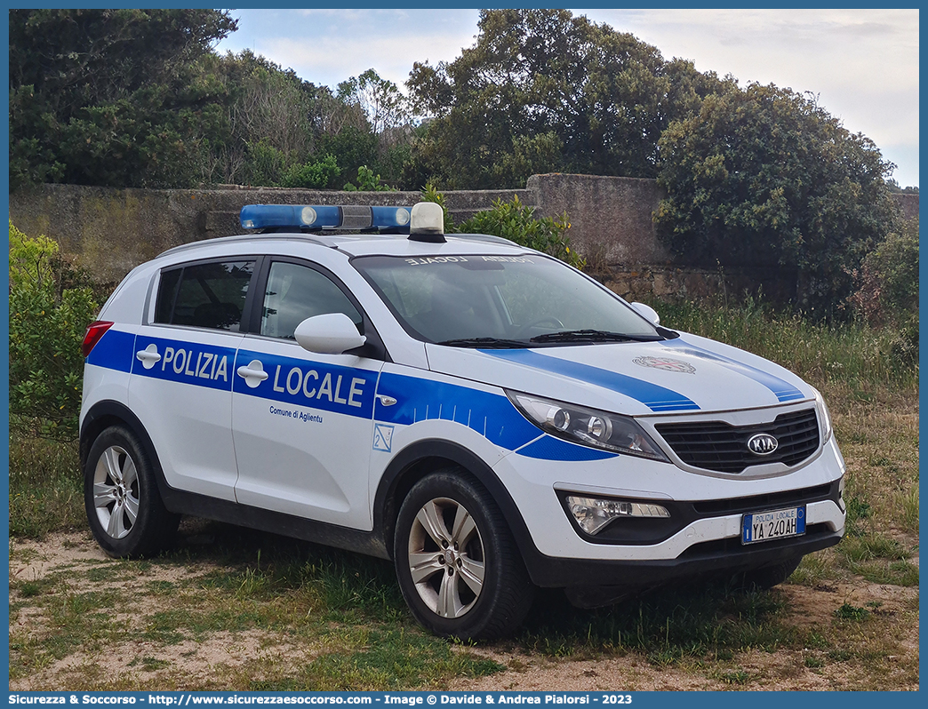 Polizia Locale YA240AH
Polizia Locale
Comune di Aglientu
Kia Sportage III serie
Allestitore Ciabilli S.r.l.
Parole chiave: PL;PM;P.L.;P.M.;Polizia;Locale;Municipale;Aglientu;Kia;Sportage;Ciabilli;YA240AH;YA 240 AH