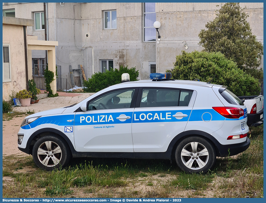 Polizia Locale YA240AH
Polizia Locale
Comune di Aglientu
Kia Sportage III serie
Allestitore Ciabilli S.r.l.
Parole chiave: PL;PM;P.L.;P.M.;Polizia;Locale;Municipale;Aglientu;Kia;Sportage;Ciabilli;YA240AH;YA 240 AH