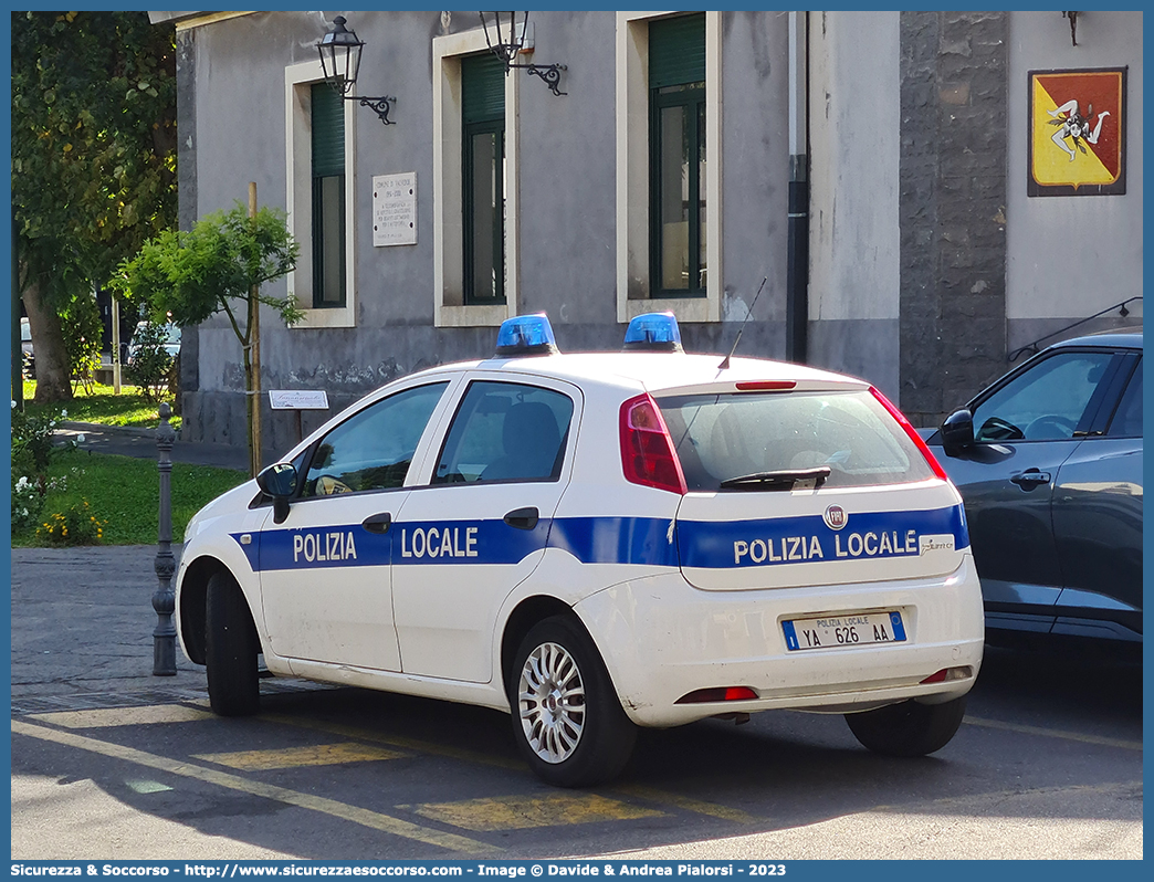 Polizia Locale YA626AA
Polizia Locale
Comune di Valverde
Fiat Grande Punto
Parole chiave: Polizia;Locale;Municipale;Valverde;Fiat;Grande Punto;YA626AA;YA 626 AA