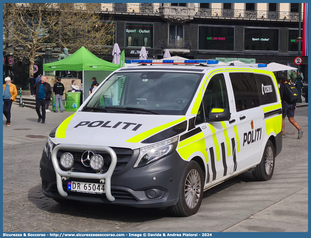 4324
Kongeriket Norge
Politi
Mercedes Benz V Class III generation
Parole chiave: Norvegian;Kongeriket;Norge;Politi;Mercedes;Benz;Classe;V;Vito;Viano