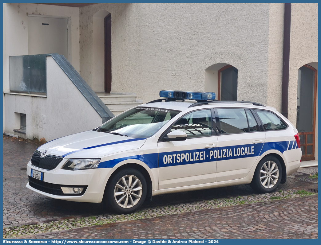 Polizia Locale YA985AC
Polizia Locale
Comune di Malles
Skoda Octavia Wagon IV serie
Allestitore Kofler Fahrzeugbau S.n.c.

Parole chiave: Polizia;Locale;Municipale;Malles;Mals;Skoda;Octavia;Wagon;SW;S.W.;Kofler Fahrzeugbau;YA985AC;YA 985 AC