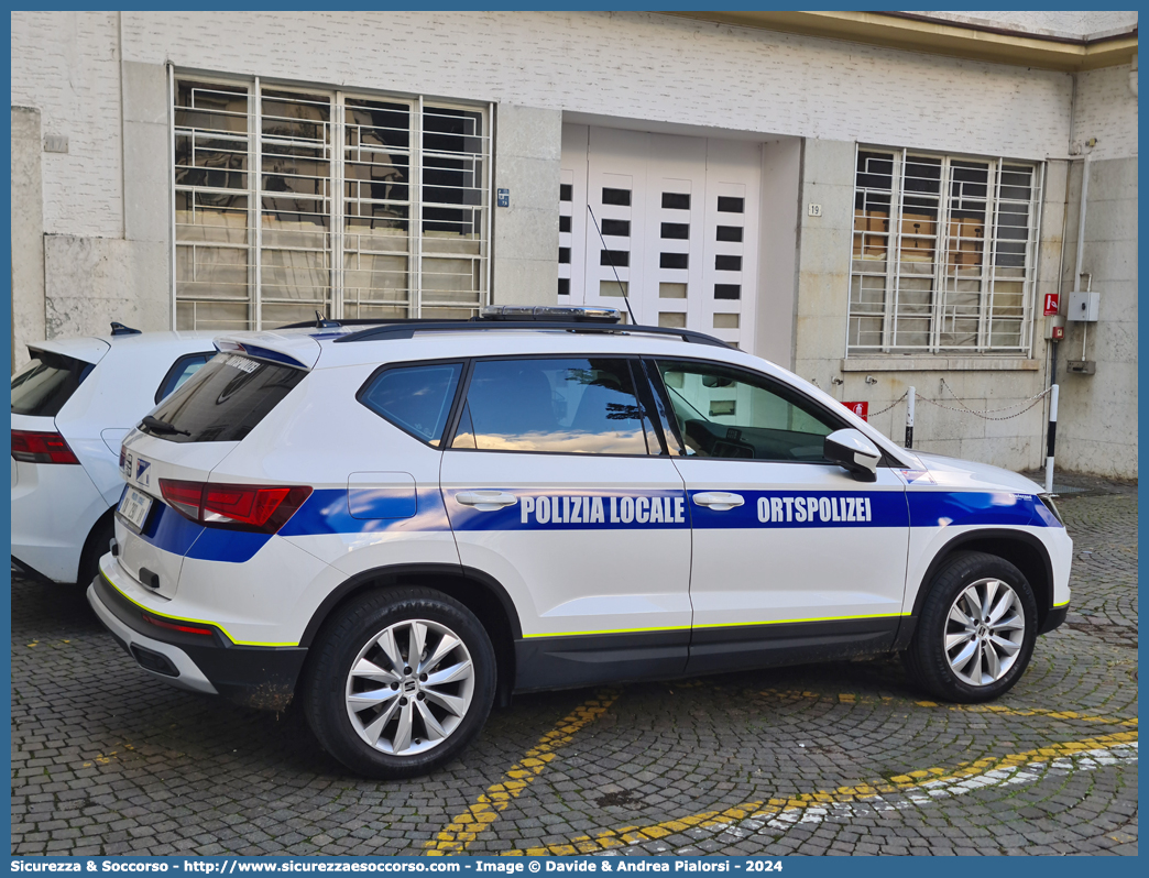 Polizia Locale YA290AV
Polizia Locale
Comune di Merano
Seat Ateca I serie restyling
Allestitore Bertazzoni S.r.l.
Parole chiave: Polizia;Locale;Municipale;Merano;Meran;Seat;Ateca;Bertazzoni;YA290AV;YA 290 AV