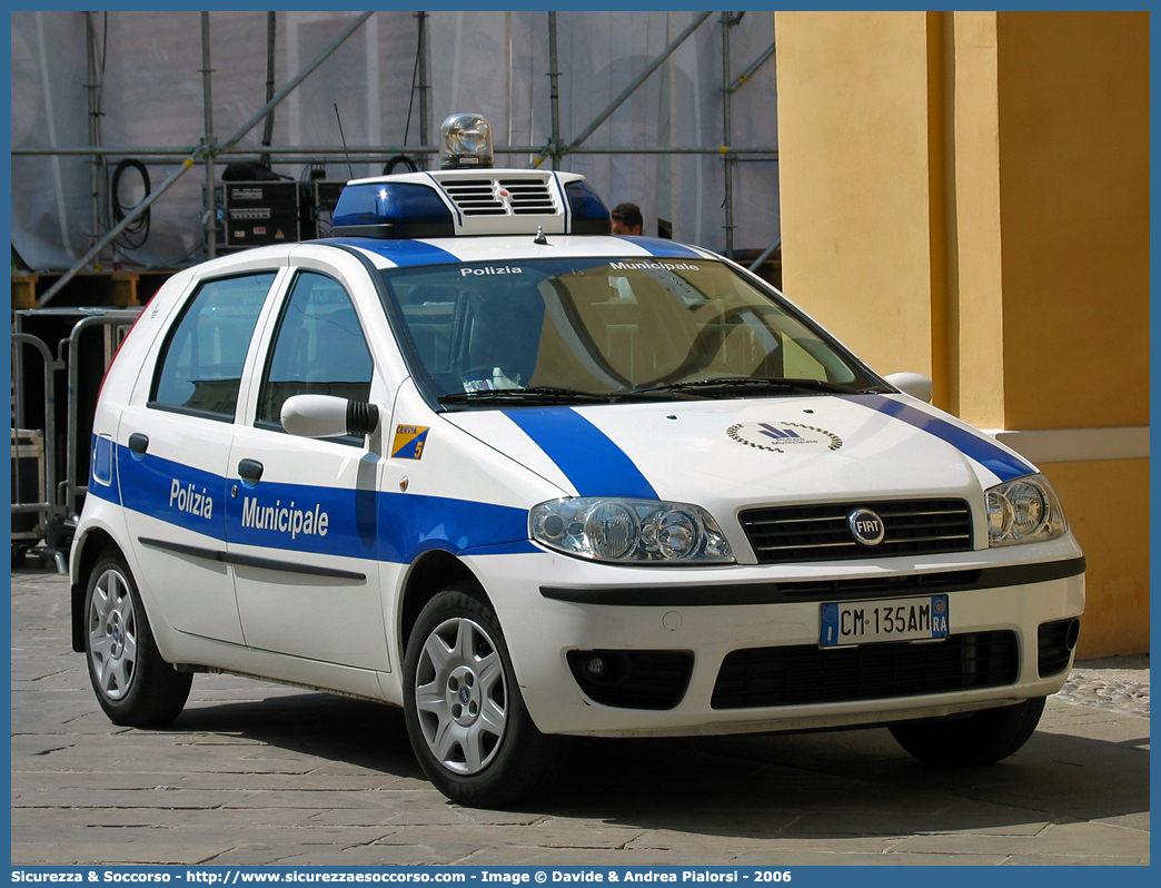 -
Polizia Municipale
Comune di Cervia
Fiat Punto III serie
Allestitore Focaccia Group S.r.l.
Parole chiave: Polizia;Locale;Municipale;Cervia;Fiat;Punto;Focaccia