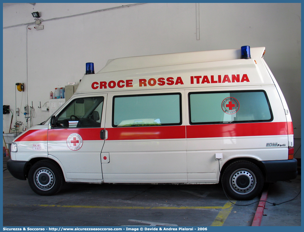 CRI A312A
Croce Rossa Italiana
Ravenna
Volkswagen Transporter T4 restyling
Allestitore EDM S.r.l.
Parole chiave: Croce;Rossa;Italiana;CRI;C.R.I.;Ambulanza;Volkswagen;Transporter;T4;Ravenna;EDM