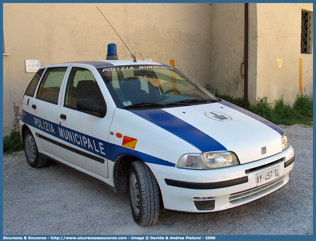 -
Polizia Municipale
Comune di Ravenna
Fiat Punto I serie
Parole chiave: Polizia;Municipale;Locale;Ravenna;Fiat;Punto