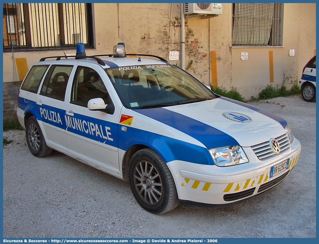 -
Polizia Municipale
Comune di Ravenna
Volkswagen Bora Variant
Parole chiave: Polizia;Locale;Municipale;Ravenna;Volkswagen;Bora;Variant;Station;Wagon;SW;S.W.