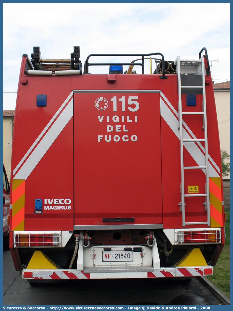 VF 21840
Corpo Nazionale Vigili del Fuoco
Iveco Magirus EuroTech 190E31
"Firetech"
Parole chiave: VVF;V.V.F.;Corpo;Nazionale;Vigili;del;Fuoco;AutoPompaSerbatoio;APS;A.P.S.;Iveco;Magirus;EuroTech;FireTech;190E31