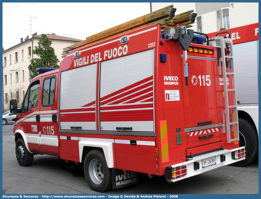 VF 24198
Corpo Nazionale Vigili del Fuoco
Iveco Daily 65C17 III serie
Allestitore Iveco Magirus
Parole chiave: Corpo;Nazionale;Vigili del Fuoco;Vigili;Fuoco;Polisoccorso;Iveco;Daily;65C17;65 C 17;65C 17;65 C17;Magirus