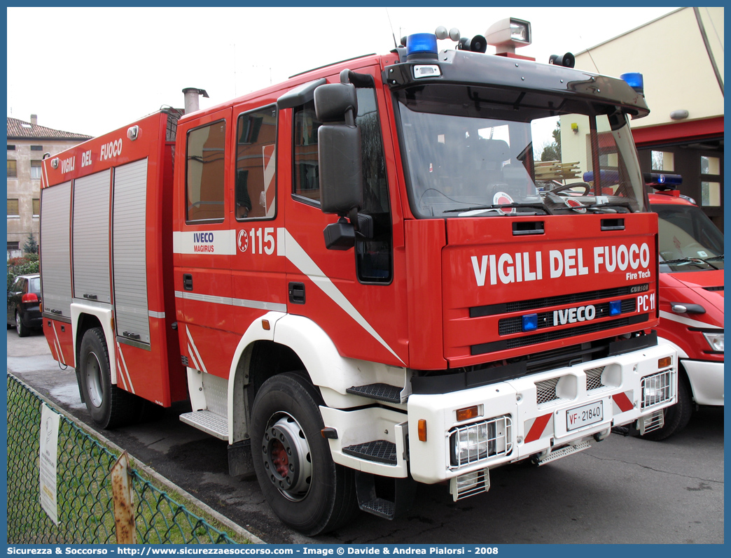 VF 21840
Corpo Nazionale Vigili del Fuoco
Iveco Magirus EuroTech 190E31
"Firetech"
Parole chiave: VVF;V.V.F.;Corpo;Nazionale;Vigili;del;Fuoco;AutoPompaSerbatoio;APS;A.P.S.;Iveco;Magirus;EuroTech;FireTech;190E31