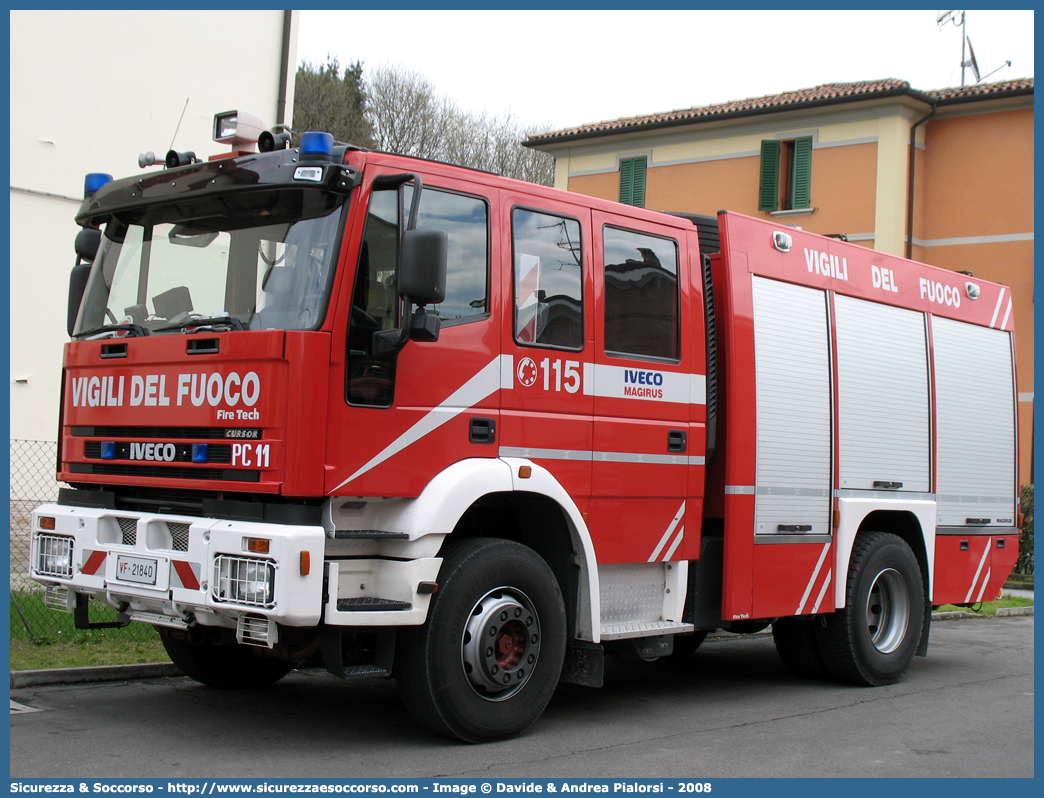 VF 21840
Corpo Nazionale Vigili del Fuoco
Iveco Magirus EuroTech 190E31
"Firetech"
Parole chiave: VVF;V.V.F.;Corpo;Nazionale;Vigili;del;Fuoco;AutoPompaSerbatoio;APS;A.P.S.;Iveco;Magirus;EuroTech;FireTech;190E31