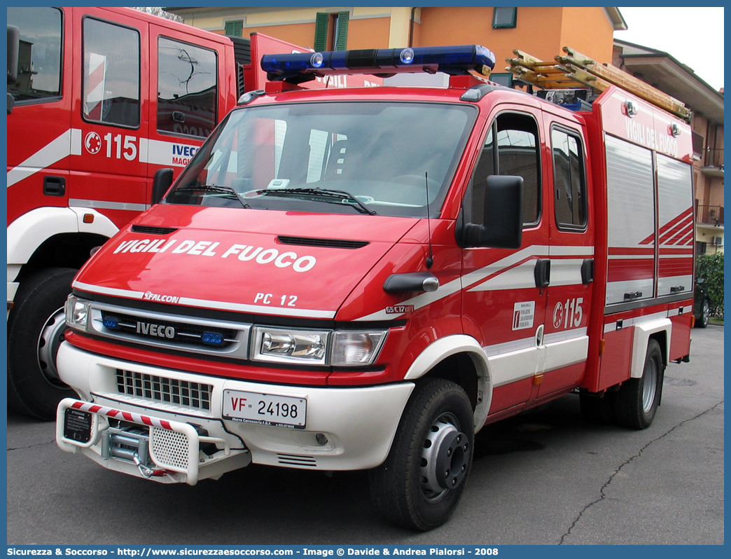 VF 24198
Corpo Nazionale Vigili del Fuoco
Iveco Daily 65C17 III serie
Allestitore Iveco Magirus
Parole chiave: Corpo;Nazionale;Vigili del Fuoco;Vigili;Fuoco;Polisoccorso;Iveco;Daily;65C17;65 C 17;65C 17;65 C17;Magirus