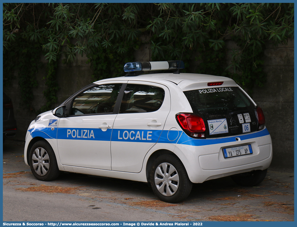 Polizia Locale YA275AP
Polizia Locale
Comune di Gabicce Mare
Citroen C1 II serie
Allestitore Focaccia Group S.r.l.
Parole chiave: Polizia;Locale;Municipale;Gabicce Mare;Citroen;C1;C 1;Focaccia;YA275AP;YA 275 AP