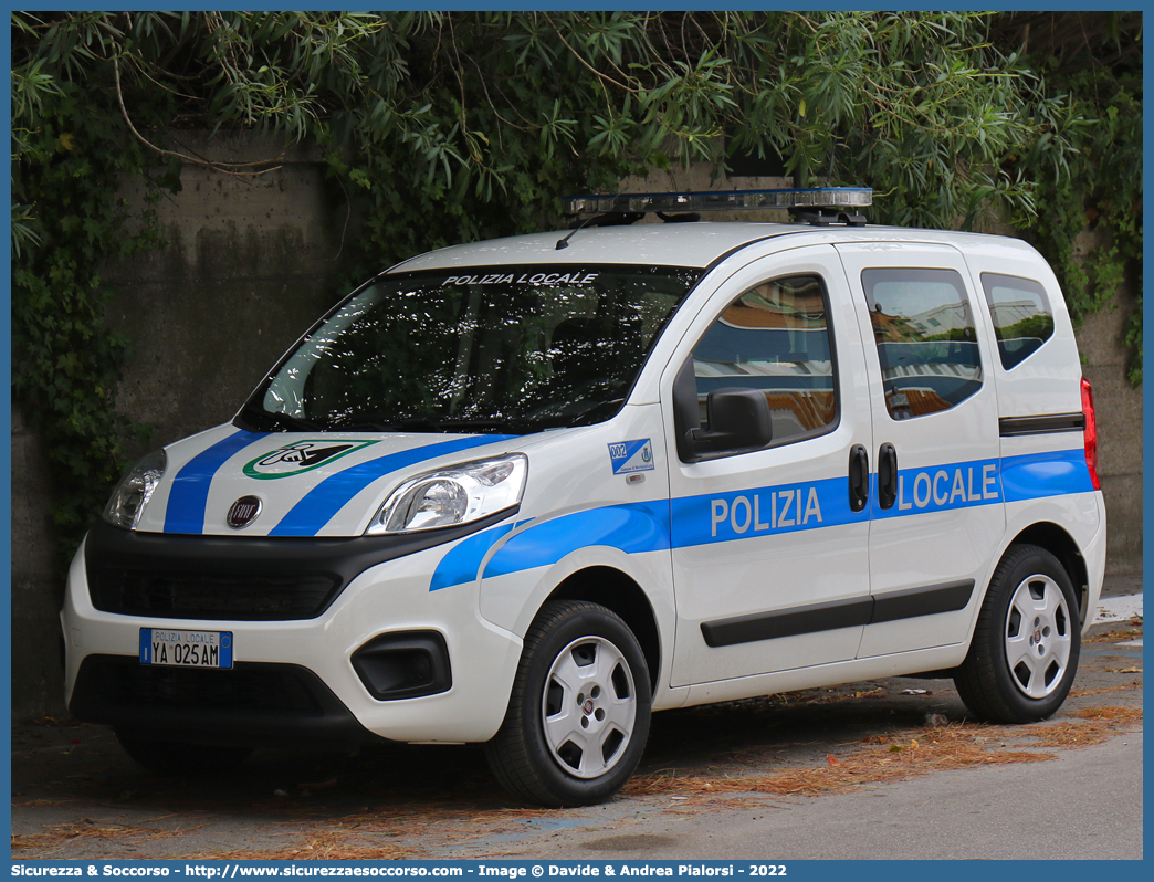 Polizia Locale YA025AM
Polizia Locale
Comune di Montelabbate
Fiat Qubo I serie restyling
Parole chiave: Polizia;Locale;Municipale;Montelabbate;Fiat;Qubo;YA025AM;YA 025 AM