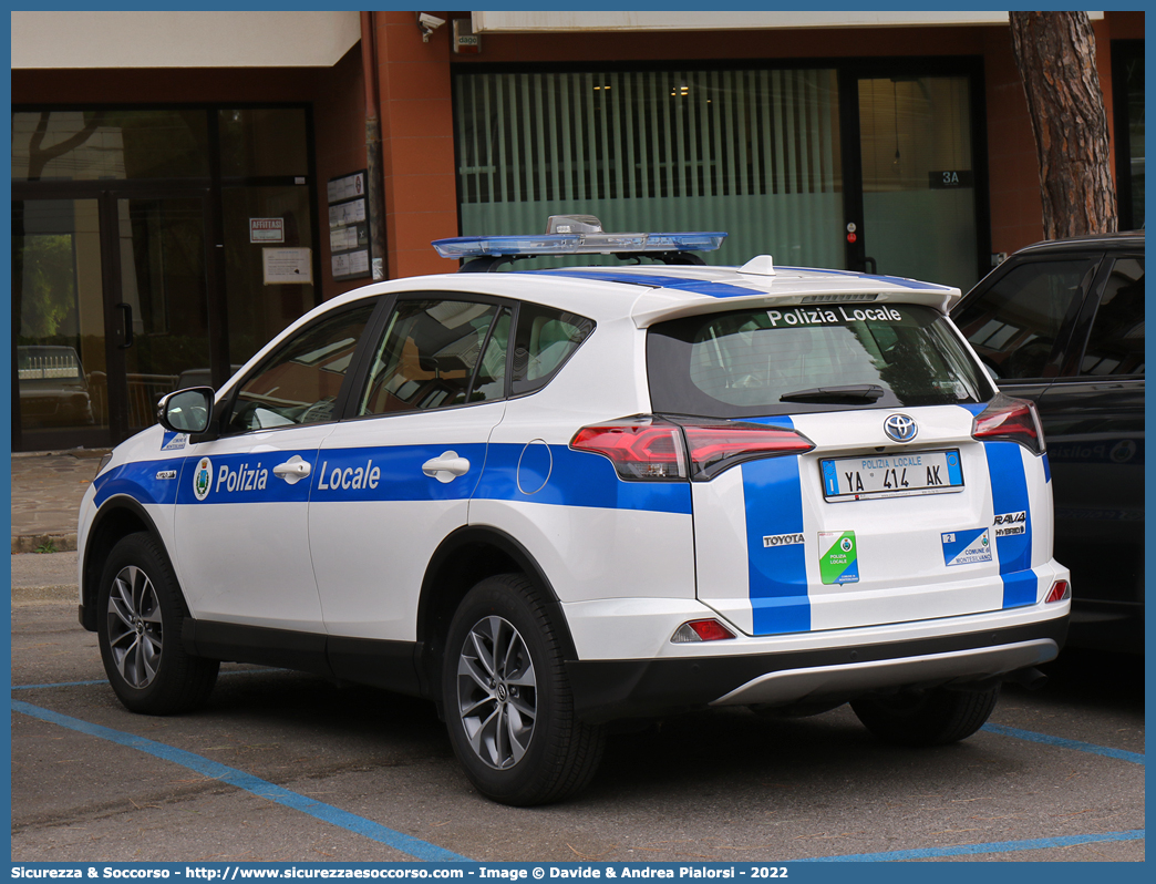 Polizia Locale YA414AK
Polizia Locale
Comune di Montesilvano
Toyota Rav4 V serie restyling
Parole chiave: Polizia;Locale;Municipale;Montesilvano;Toyota;Rav4;Rav 4;YA414AK;YA 414 AK