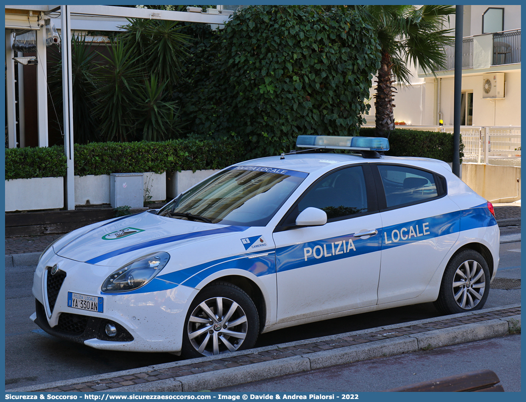 Polizia Locale YA330AN
Polizia Locale
Comune di Camerino
Alfa Romeo Nuova Giulietta
I serie II restyling
Parole chiave: Polizia;Locale;Municipale;Camerino;Alfa Romeo;Nuova Giulietta;YA330AN;YA 330 AN