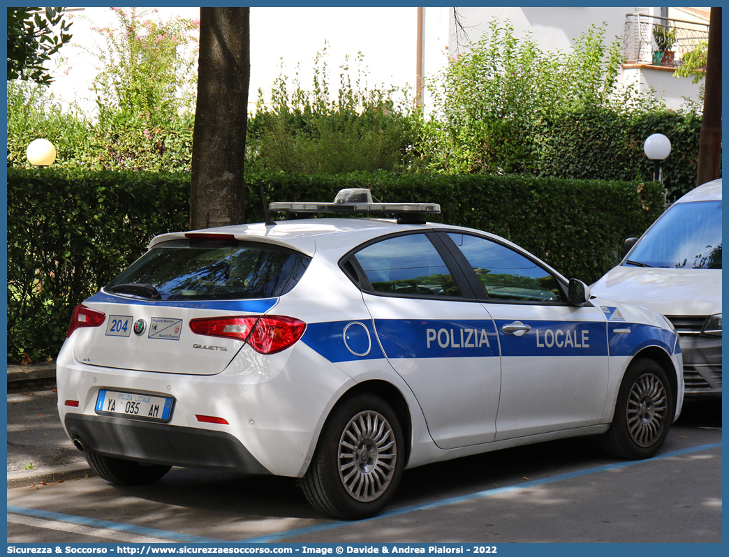 Polizia Locale YA035AM
Polizia Locale
Comune di Ascoli Piceno
Alfa Romeo Nuova Giulietta
I serie II restyling
Allestitore Celiani S.a.s.
Parole chiave: Polizia;Locale;Municipale;Ascoli Piceno;Alfa Romeo;Nuova Giulietta;Celiani;YA035AM;YA 035 AM