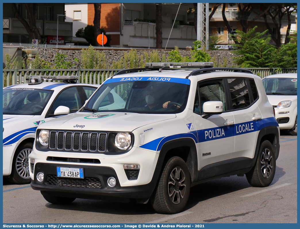 Polizia Locale YA438AP
Polizia Locale
Unione Comuni Media Vallesina
Jeep Renegade I serie restyling
Allestitore Bertazzoni S.r.l.
Parole chiave: Polizia;Locale;Municipale;Media Vallesina;Castelbellino;Castelplanio;Maiolati Spontini;Monte Roberto;Montecarotto;Poggio San Marcello;San Paolo di Jesi;Jeep;Renegade;Bertazzoni