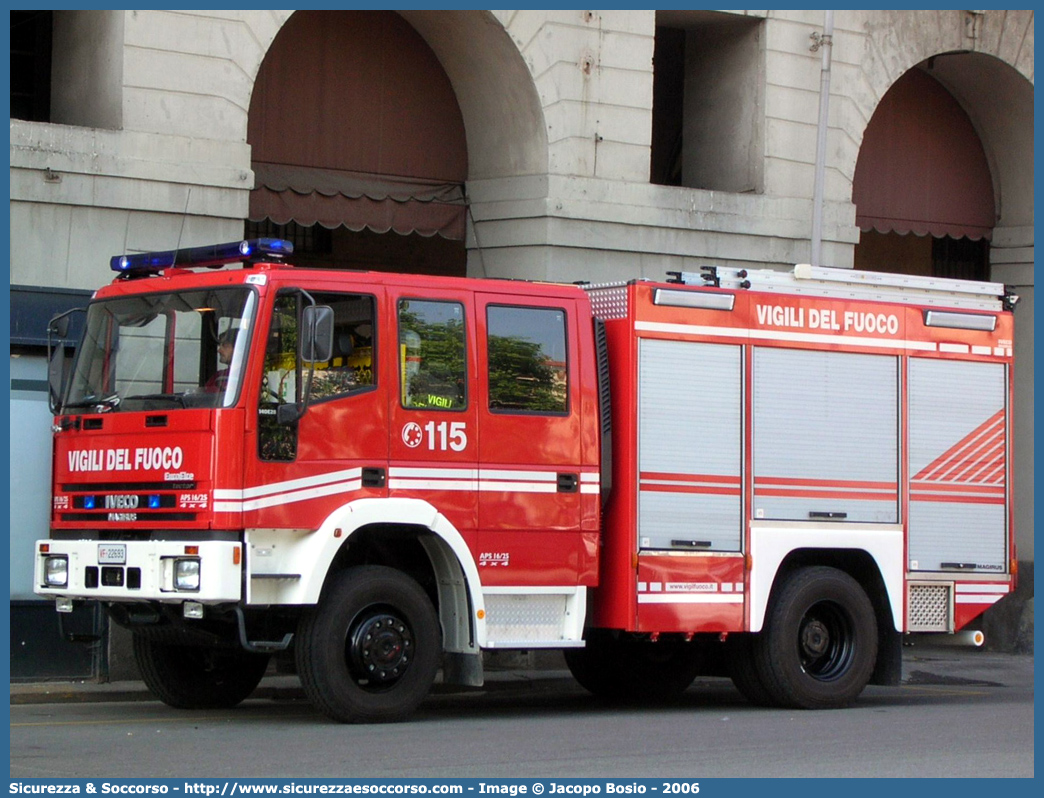 VF 22693
Corpo Nazionale Vigili del Fuoco
Iveco Magirus EuroFire
140E28 4x4 I serie
Parole chiave: VVF;V.V.F.;Corpo;Nazionale;Vigili;del;Fuoco;AutoPompaSerbatoio;APS;A.P.S.;Iveco;Magirus;EuroFire;140E28;4x4