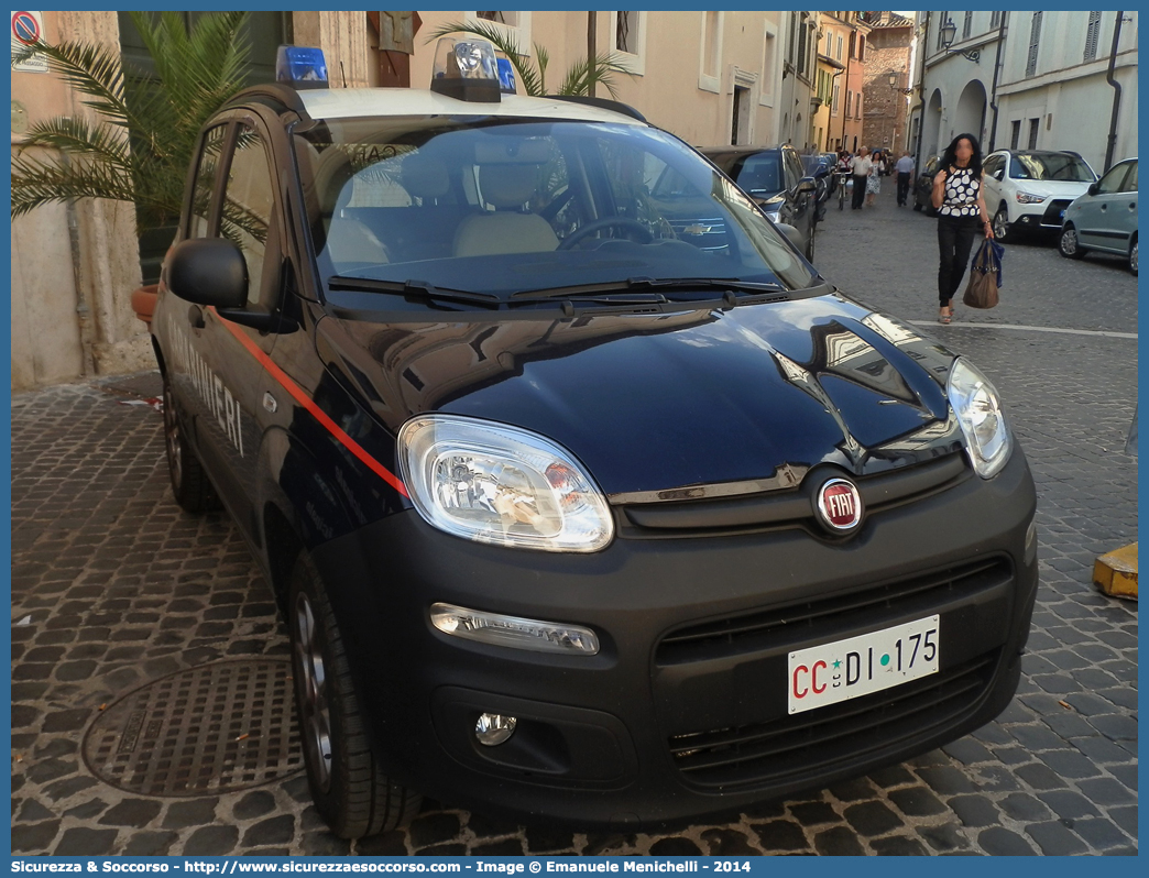 CC DI175
Arma dei Carabinieri
Fiat Nuova Panda 4x4 II serie
(I fornitura)
Parole chiave: CC;C.C.;Arma;dei;Carabinieri;Fiat;Panda;4x4;DI175