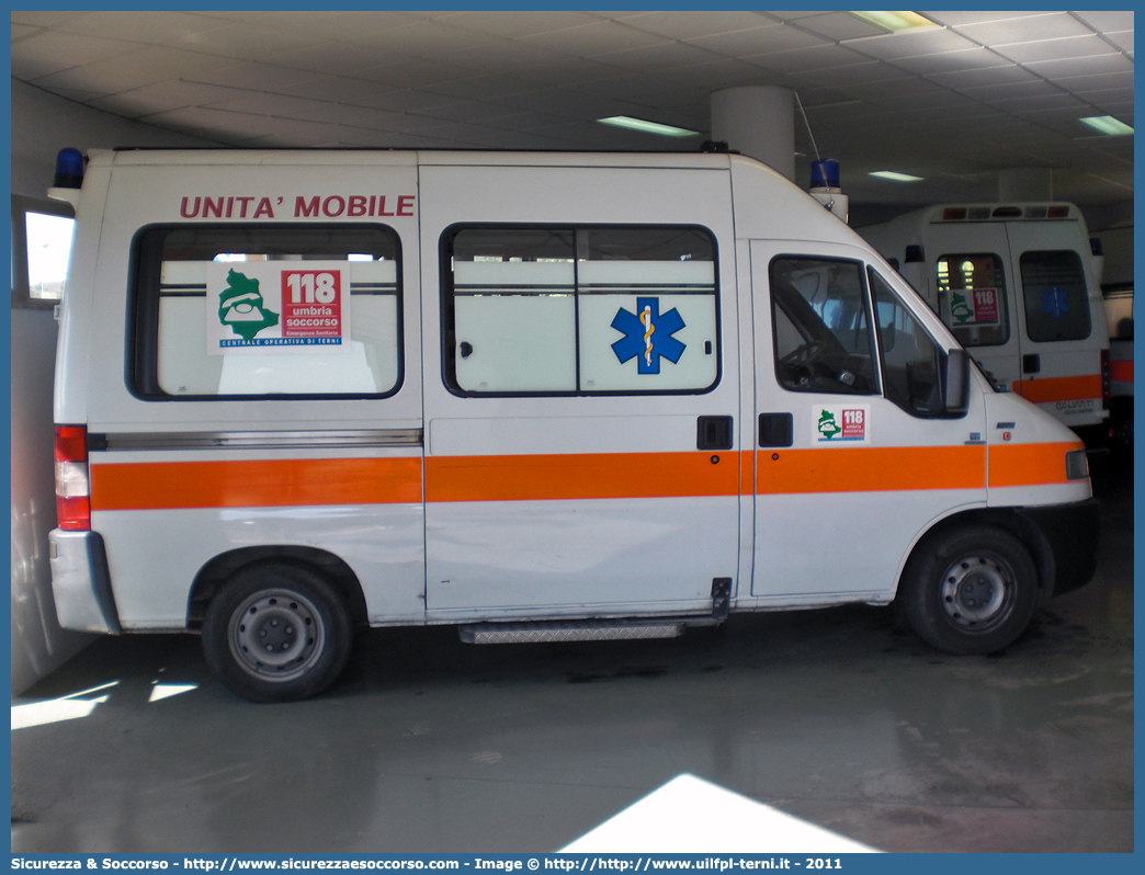 -
118 Umbria Soccorso
Azienda USL Umbria 2
Fiat Ducato II serie
Allestitore MAF S.n.c.
Parole chiave: 118;Umbria;Soccorso;Terni;Ambulanza;Fiat;Ducato;MAF