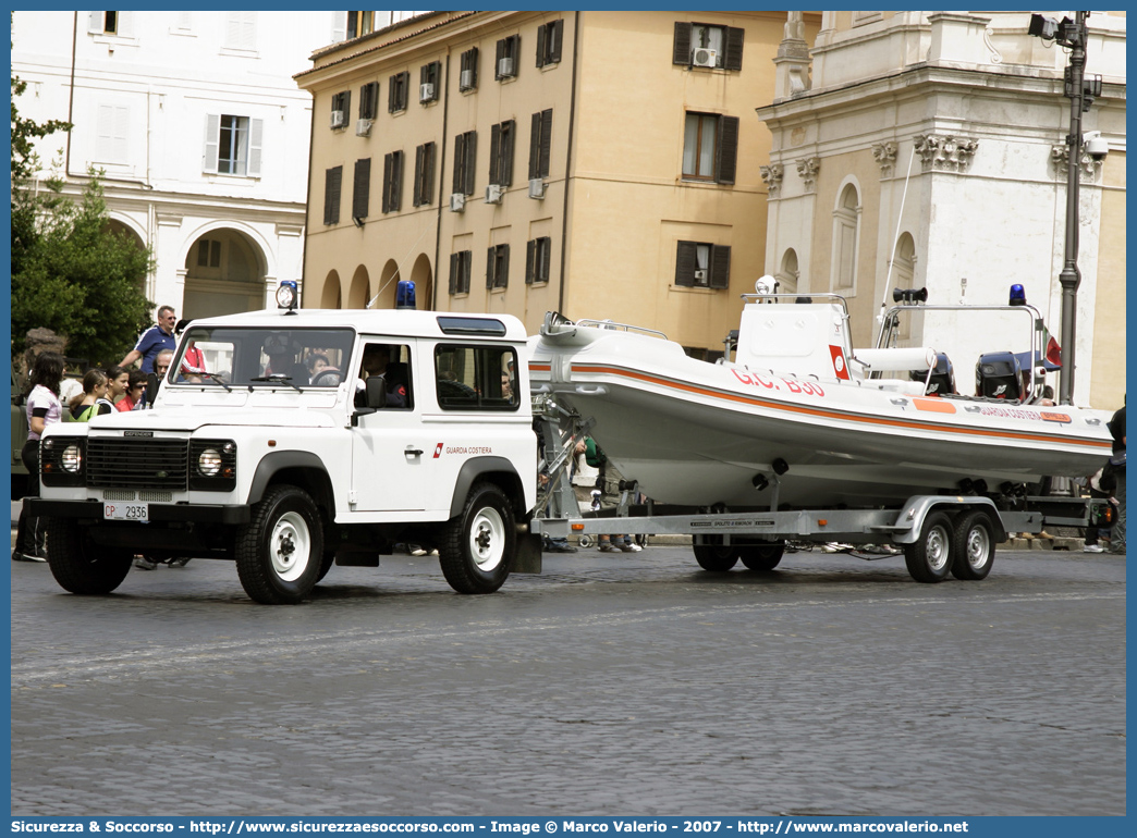 CP 2936
Corpo delle Capitanerie di Porto
Guardia Costiera
Land Rover Defender 90
Parole chiave: CP;GC;C.P.;G.C.;Guardia Costiera;Capitaneria di Porto;Capitanerie di Porto;Land Rover;Defender;90;2936