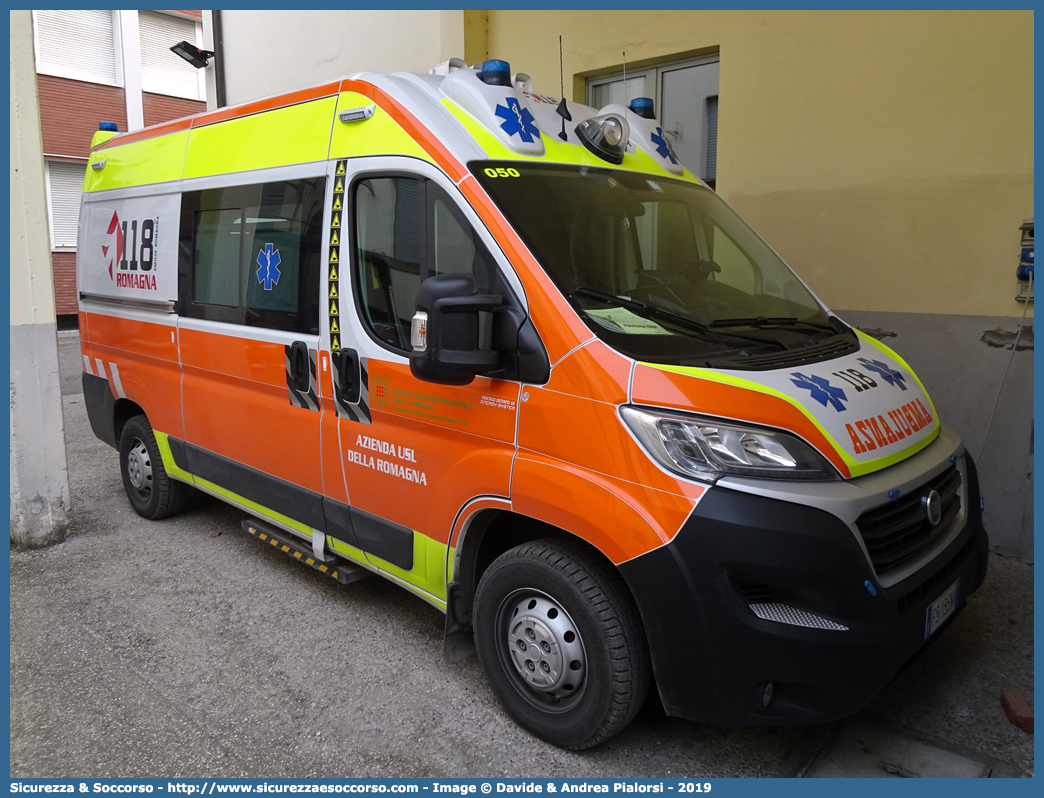 FO 050
118 Romagna Soccorso
Ambito Territoriale di Forlì
Fiat Ducato III serie restyling
Allestitore Safety Car S.r.l.
Parole chiave: 118;Romagna;Forlì;Forli;Soccorso;Ambulanza;Autoambulanza;Fiat;Ducato;X290;X 290;Orion;Safety Car