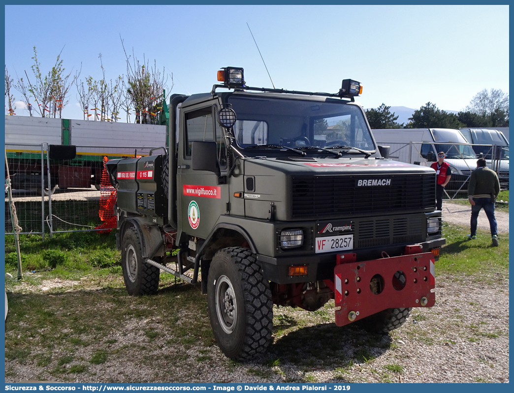 VF 28257
Corpo Nazionale Vigili del Fuoco
Servizio Antincendio Boschivo
Bremach RBT 850 4x4
Parole chiave: VVF;V.V.F.;Corpo;Nazionale;Vigili;del;Fuoco;AIB;A.I.B.;Servizio;Antincendio;Boschivo;Bremach;RBT850;RBT 850;RBT