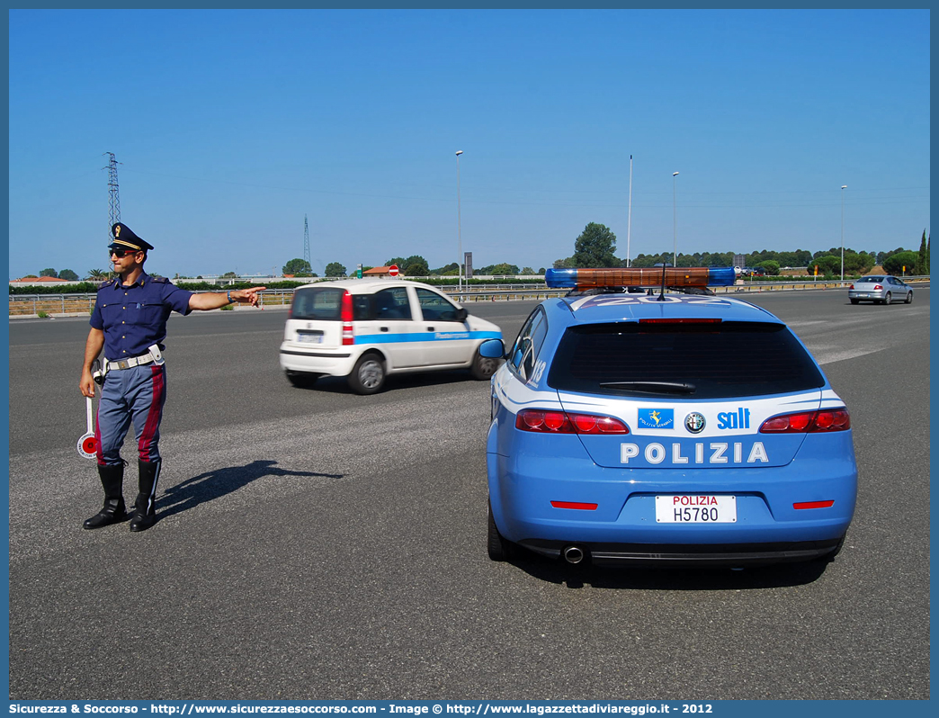 Polizia H5780
Polizia di Stato
Polizia Stradale
Società Autostrada Ligure Toscana
Alfa Romeo 159 Sportwagon
Parole chiave: H5780;H 5780;Polizia di Stato;Polizia Stradale;S.A.L.T.;SALT;Società Autostrada Ligure Toscana;Alfa Romeo;159;Sportwagon;Station Wagon;SW;S.W.