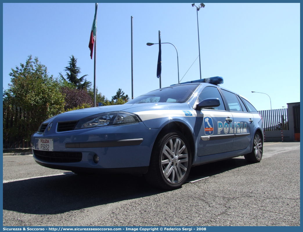 Polizia F5652
Polizia di Stato
Polizia Stradale
Autostrade per l'Italia S.p.A.
Renault GrandTour restyling
Parole chiave: Polizia di Stato;Polizia Stradale;Autostrade per l'Italia S.p.A.;Autostrade S.p.A.;Autostrade;Italia;Renault;GrandTour