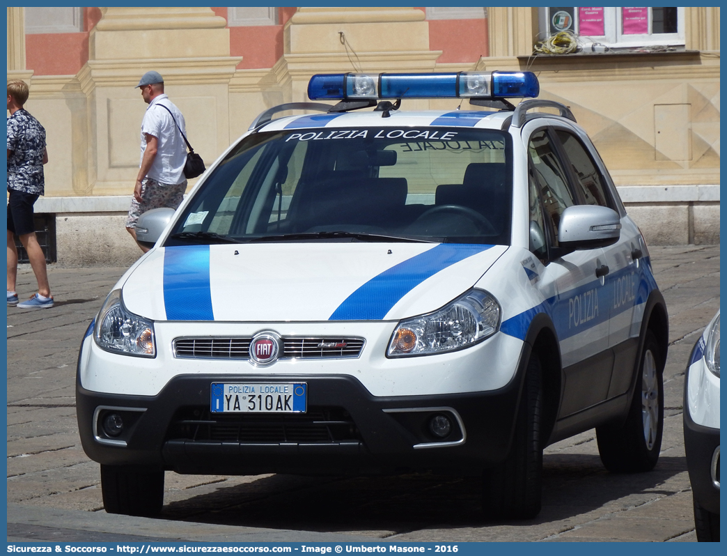 Polizia Locale YA310AK
Polizia Locale
Comune di Loano
Fiat Sedici II serie
Parole chiave: Polizia;Locale;Municipale;Loano;Fiat;Sedici;YA310AK;YA 310 AK