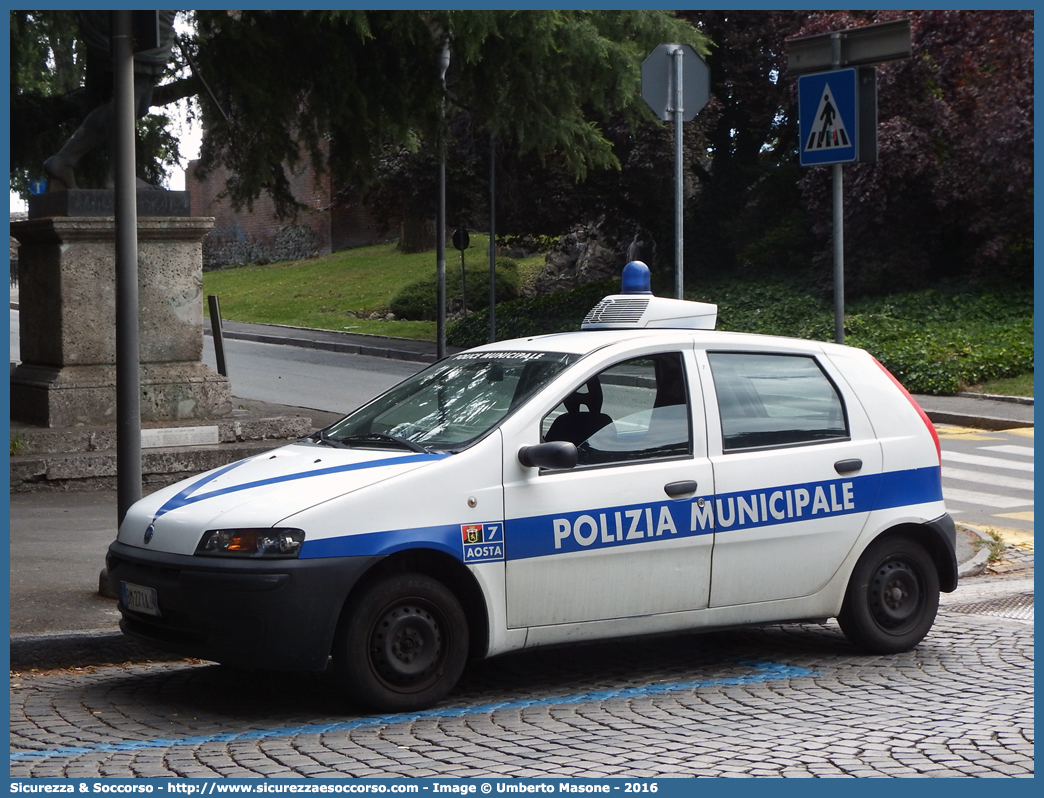 -
Polizia Municipale
Comune di Aosta
Fiat Punto II serie
Parole chiave: Polizia;Locale;Municipale;Aosta;Fiat;Punto