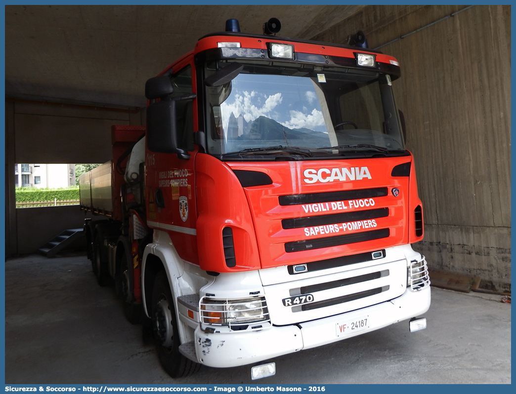 VF 24187
Vigili del Fuoco
Regione Autonoma Valle d'Aosta
Scania R470
Parole chiave: VF;V.F.;Vigili;Fuoco;Regione;Autonoma;Valle;Aosta;Scania;R470;R 470