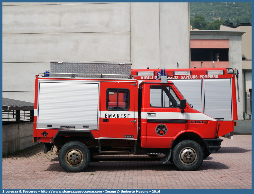 -
Vigili del Fuoco
Regione Autonoma Valle d'Aosta
Distaccamento Volontari di Emarese
Iveco Daily 35-10 4x4 I serie
Allestitore Baribbi S.p.A.
Parole chiave: VF;V.F.;Vigili;Fuoco;Regione;Autonoma;Valle;Aosta;Volontari;Emarese;Iveco;Daily;35-10;35 - 10;4x4;4 x 4;Baribbi