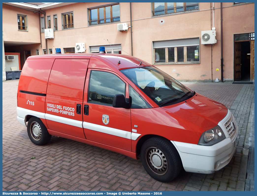 VF 22964
Vigili del Fuoco
Regione Autonoma Valle d'Aosta
Fiat Scudo III serie
Parole chiave: VF;V.F.;Vigili;Fuoco;Regione;Autonoma;Valle;Aosta;Fiat;Scudo