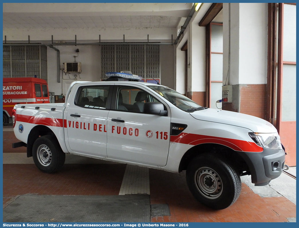 VF 27372
Corpo Nazionale Vigili del Fuoco
Nucleo Soccorso Subacqueo e Acquatico
Ford Ranger III serie restyling
Allestitore Ciabilli S.r.l.
Parole chiave: Corpo;Nazionale;Vigili del Fuoco;Vigili;Fuoco;Ford;Ranger;NSSA;N.S.S.A.;Soccorso;Subacqueo;Acquatico;Sommozzatori;Subacquei;Ciabilli