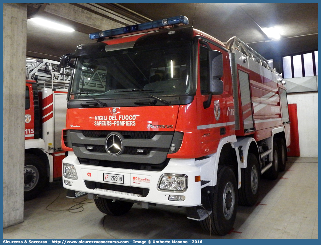 VF 26508
Vigili del Fuoco
Regione Autonoma Valle d'Aosta
Mercedes Benz Actros 4146
Allestitore Rosenbauer International AG.
Parole chiave: VF;V.F.;Vigili;Fuoco;Regione;Autonoma;Valle;Aosta;Mercedes Benz;Actros;4146;Rosenbauer;Rosenfire