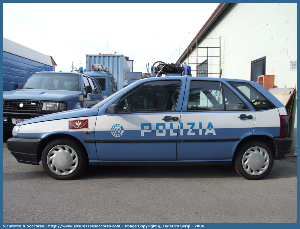 Polizia B6839
Polizia di Stato
Reparto Mobile
Fiat Tipo II serie
Parole chiave: PS;P.S.;Polizia;Polizia di Stato;Reparto Mobile;Fiat;Tipo