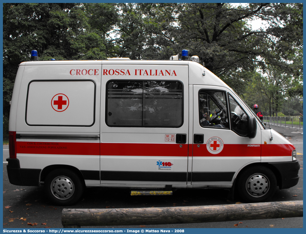 CRI A236B
Croce Rossa Italiana
Fiat Ducato II serie restyling
Allestitore Bonfanti S.a.s.
Parole chiave: Croce;Rossa;Italiana;CRI;C.R.I.;Ambulanza;Fiat;Ducato;Bonfanti