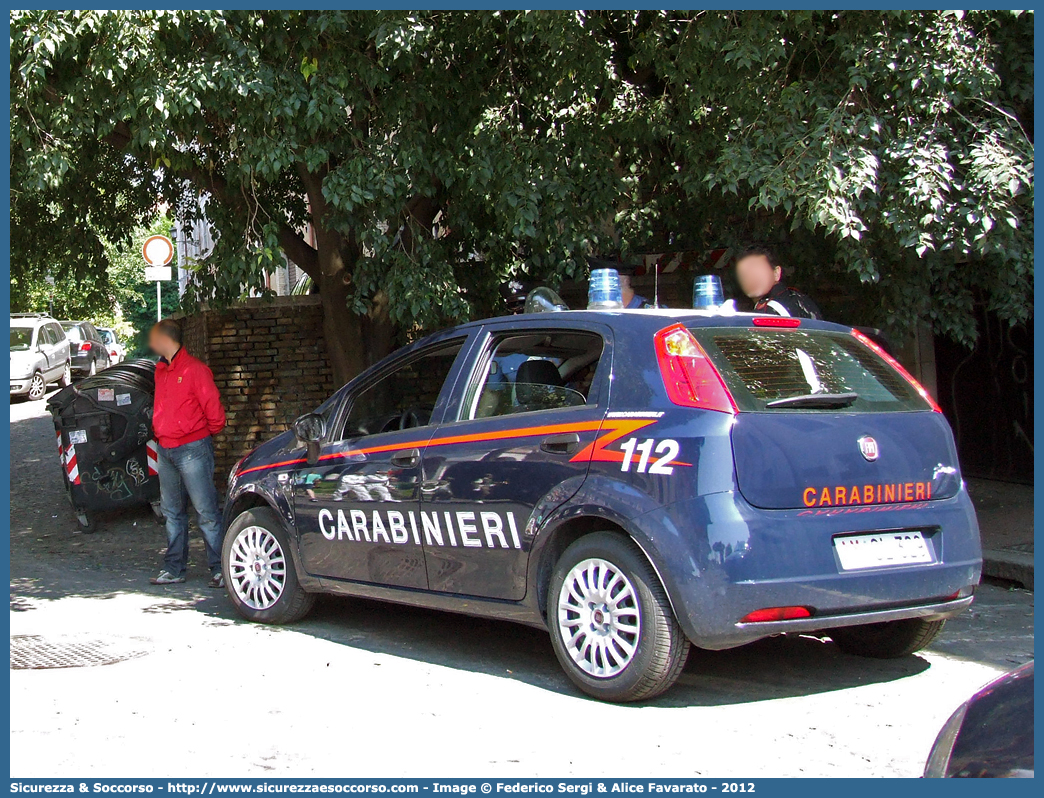 AM CL329
Arma dei Carabinieri
Reparto Carabinieri presso l'Aeronautica Militare
Fiat Grande Punto
Parole chiave: AMCL329;Arma dei Carabinieri;Carabinieri;Aeronautica;Militare;Fiat;Grande Punto