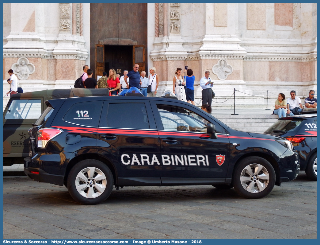 CC DR362
Arma dei Carabinieri
Aliquota di Primo Intervento
Subaru Forester VI serie restyling
Parole chiave: CC;C.C.;Arma;dei;Carabinieri;Nucleo;Radiomobile;Subaru;Forester;API;A.P.I.;Aliquota;Primo;Intervento