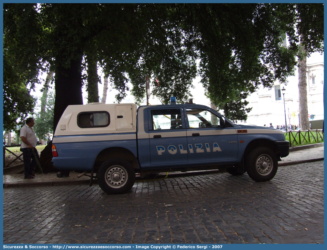 Polizia E6601
Polizia di Stato
Reparto Mobile
Cinofili
Mitsubishi L200 III serie restyling
Parole chiave: Polizia;Stato;PS;P.S.;Reparto;Mobile;Cinofili;Mitsubishi;L200;L 200