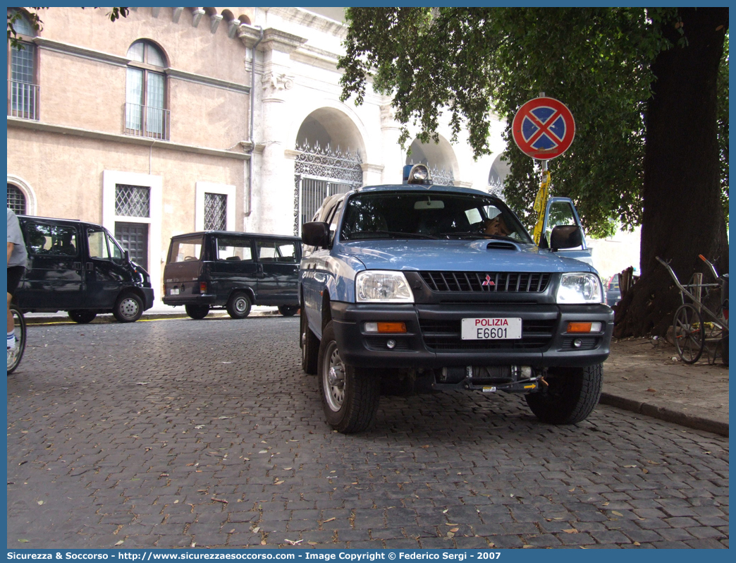 Polizia E6601
Polizia di Stato
Reparto Mobile
Cinofili
Mitsubishi L200 III serie restyling
Parole chiave: Polizia;Stato;PS;P.S.;Reparto;Mobile;Cinofili;Mitsubishi;L200;L 200